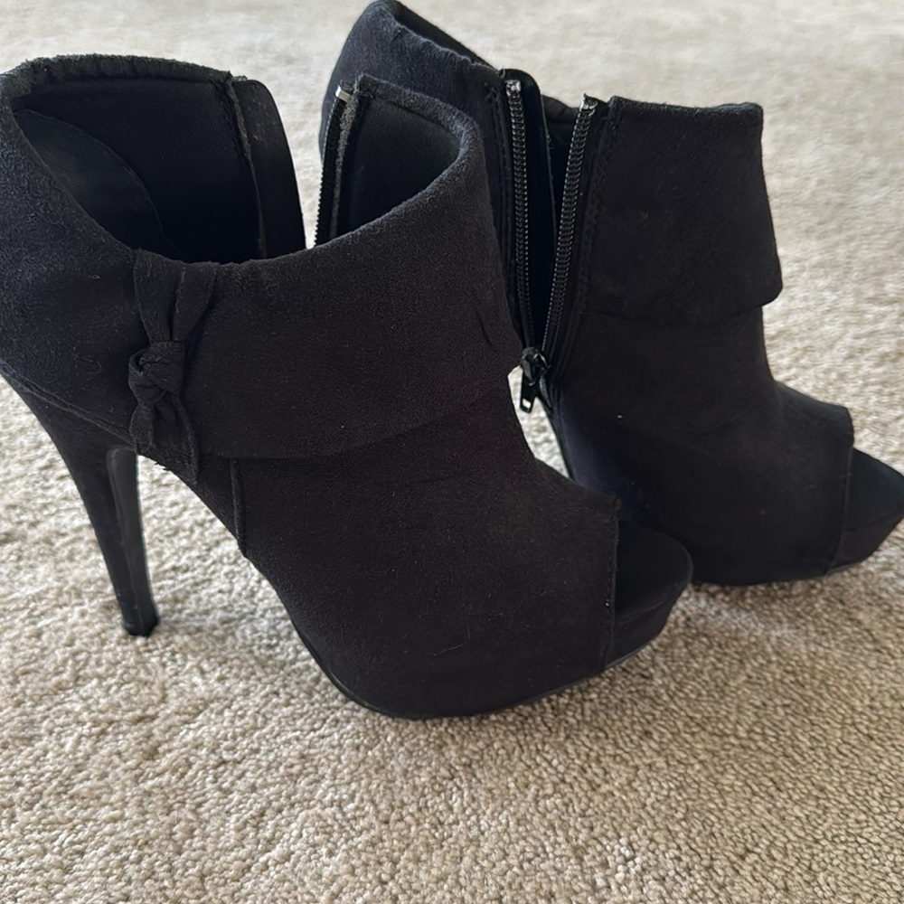 Open toe ankle booties, black suede, zip on sides, 4” heel hight, size 8